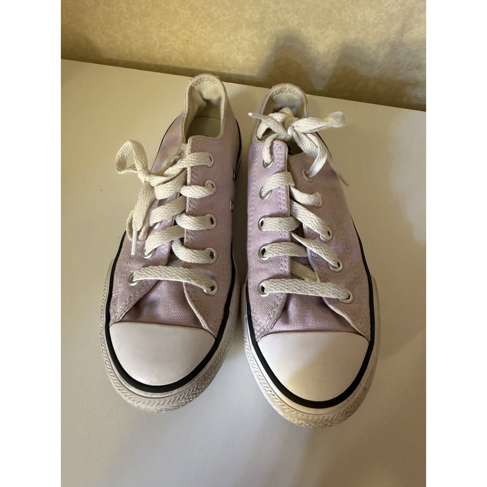 Converse Chuck Taylor All Star Low Top Youth Size 13 Lilac Canvas Sneakers - Picture 2 of 12